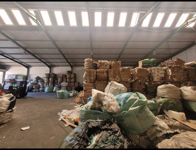 950M² WAREHOUSE TO LET IN KILLARNEY GARDENS